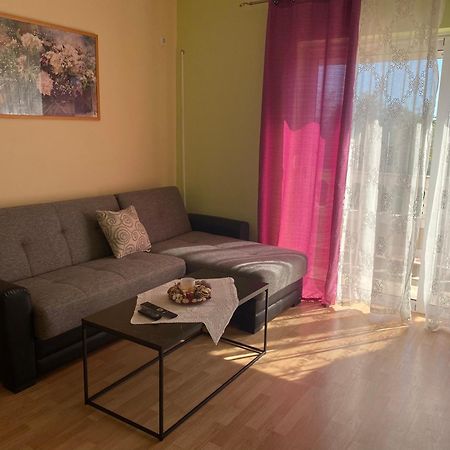 Apartments Vesna Banjol Exterior photo