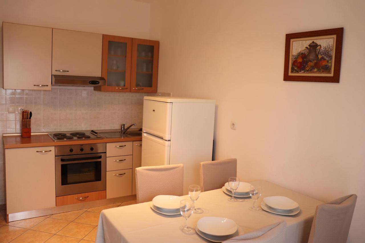 Apartments Vesna Banjol Room photo